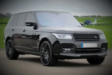 BLACK Range Rover 4.4 SDV8 Vogue Autobiography Hire